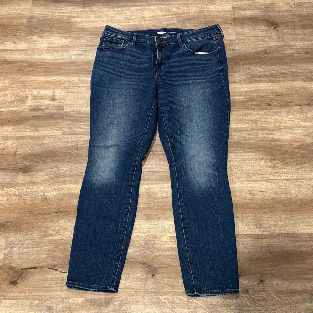 Old Navy Women's Dark Blue Skinny Mid-Rise Jeans Size 12